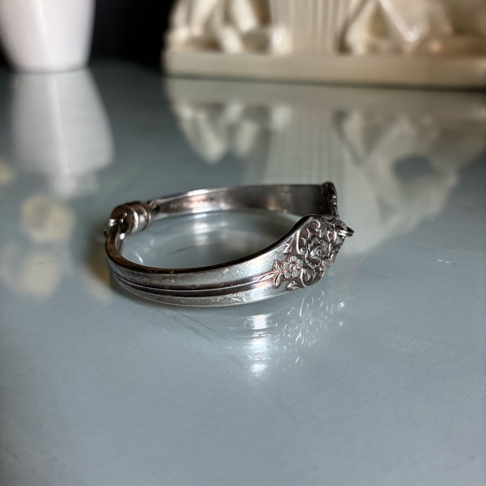 Silver Magnetic Vintage Oneida Spoon Bracelet - Picture 2 of 5